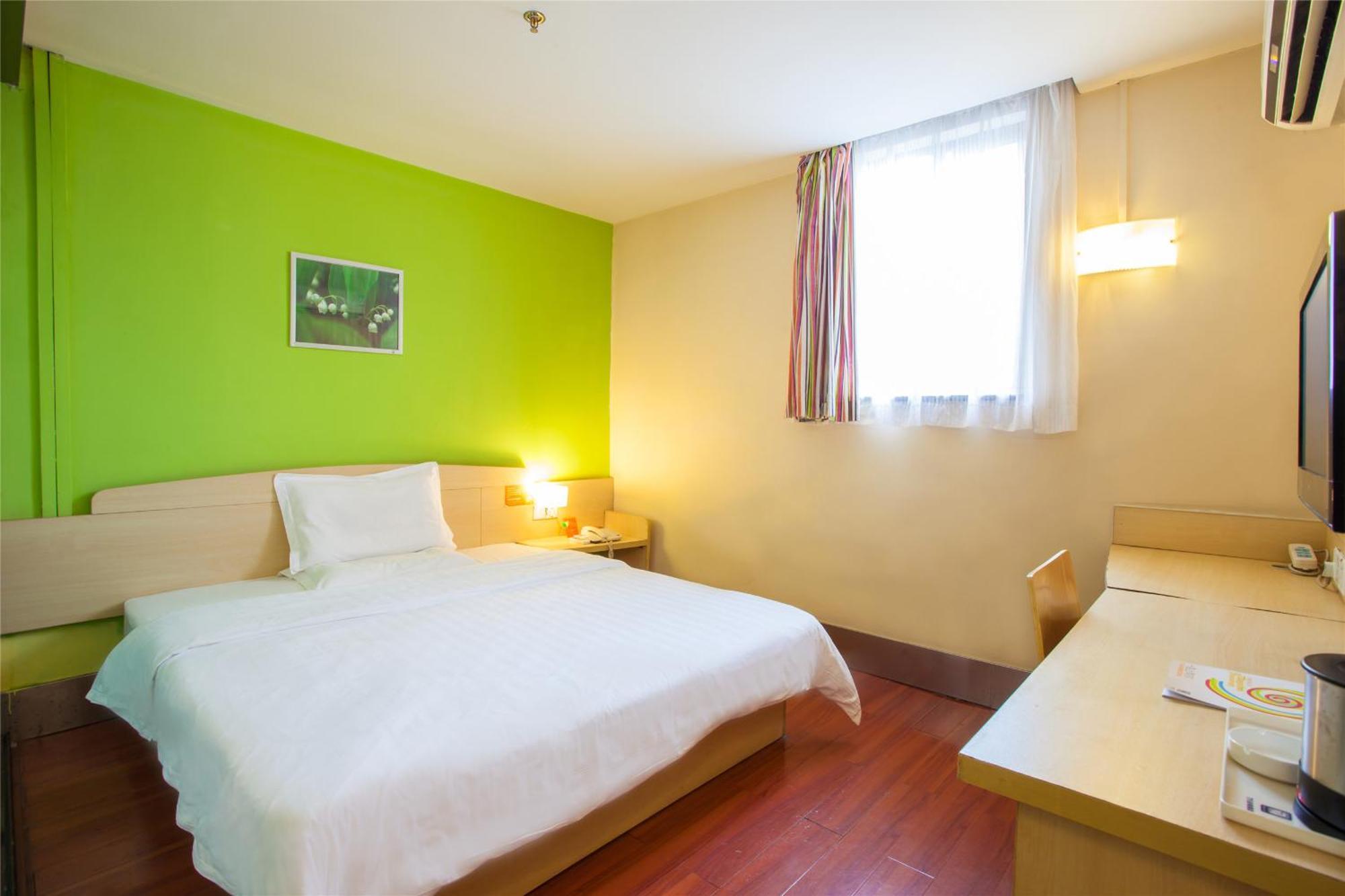 7Days Inn Guangzhou Zhongda North Gate Square Exterior photo