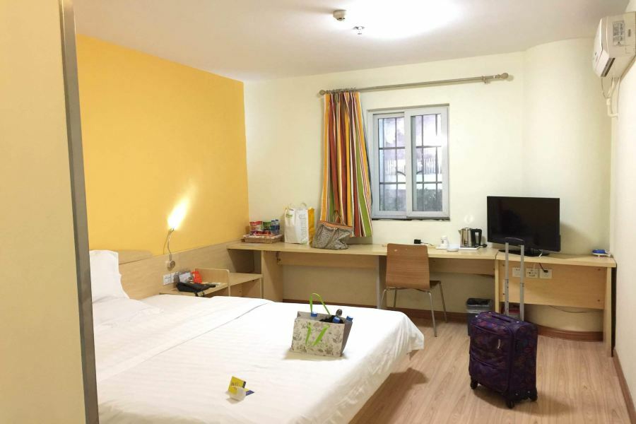 7Days Inn Guangzhou Zhongda North Gate Square Exterior photo